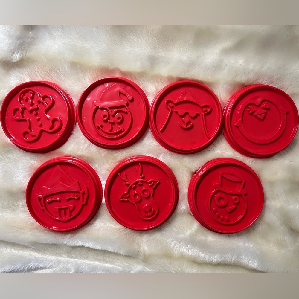 NEW! Pampered Chef Cookie Cutters set/7 - Christmas